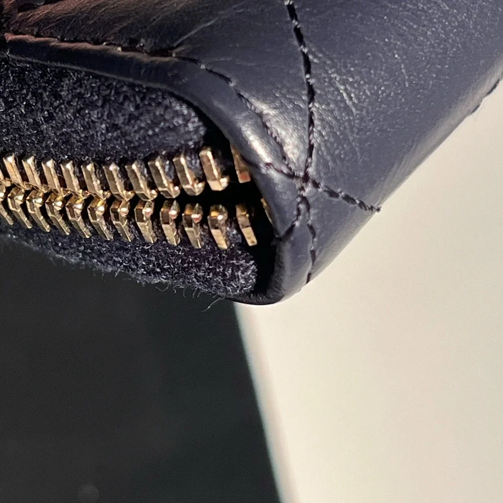 Chanel Reissue long zipper wallet second hand - Picture 7 of 12